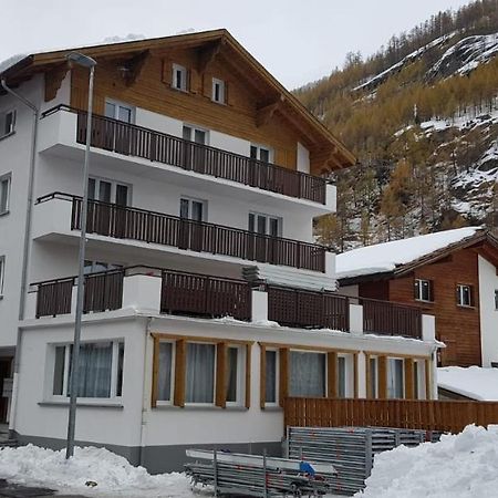 Апартаменти Haus Astoria Саас-Грунд Екстер'єр фото